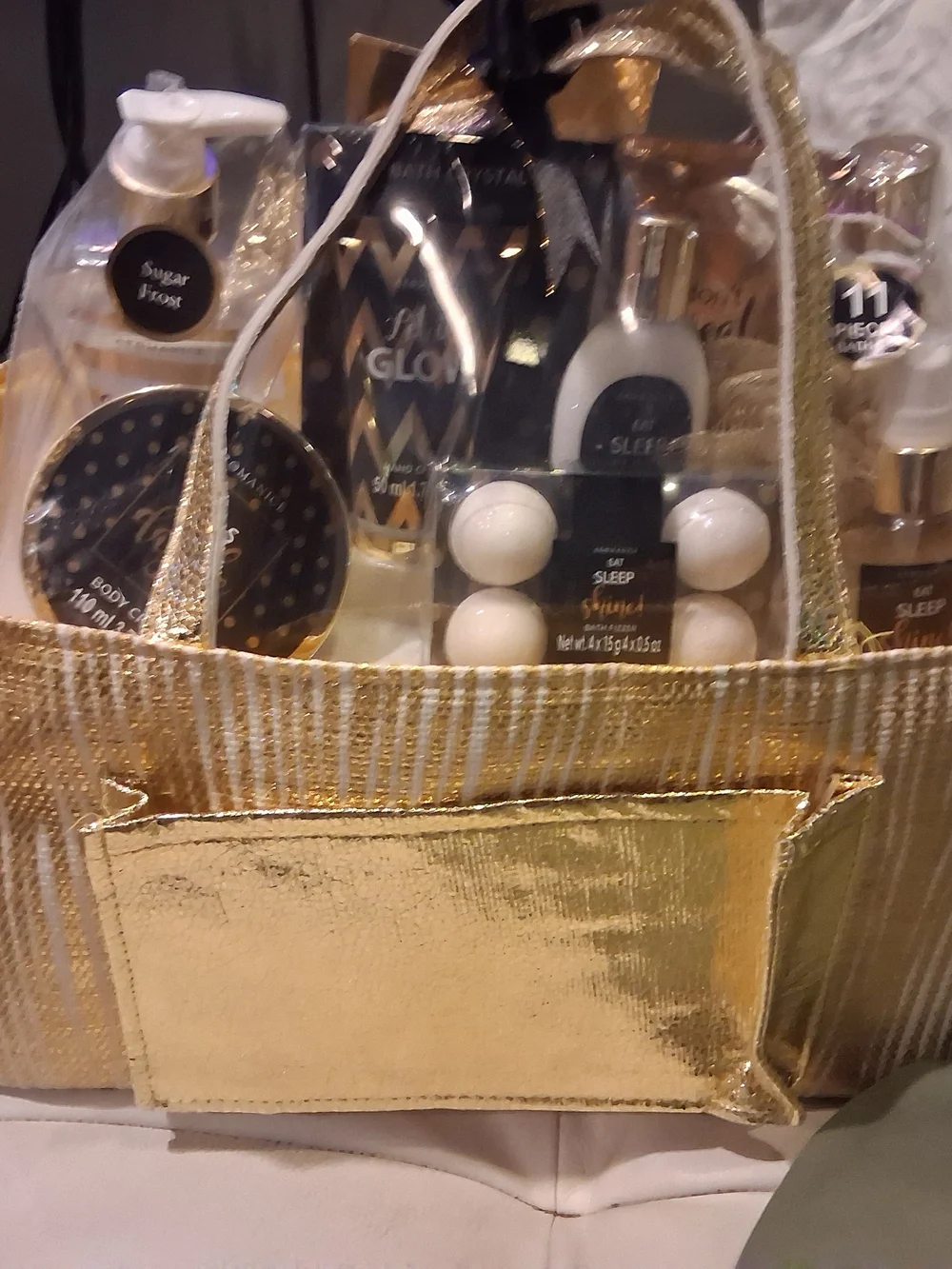 Aromanice Eat Sleep Shine 11-Piece Bath & Spa Gift Set